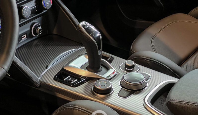 ALFA ROMEO STELVIO VELOCE 2022 lleno