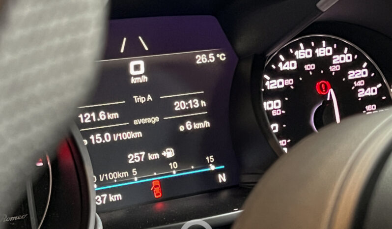 ALFA ROMEO STELVIO VELOCE 2022 lleno