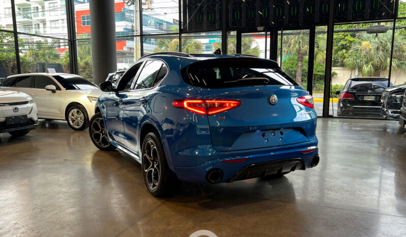 ALFA ROMEO STELVIO VELOCE 2022 lleno