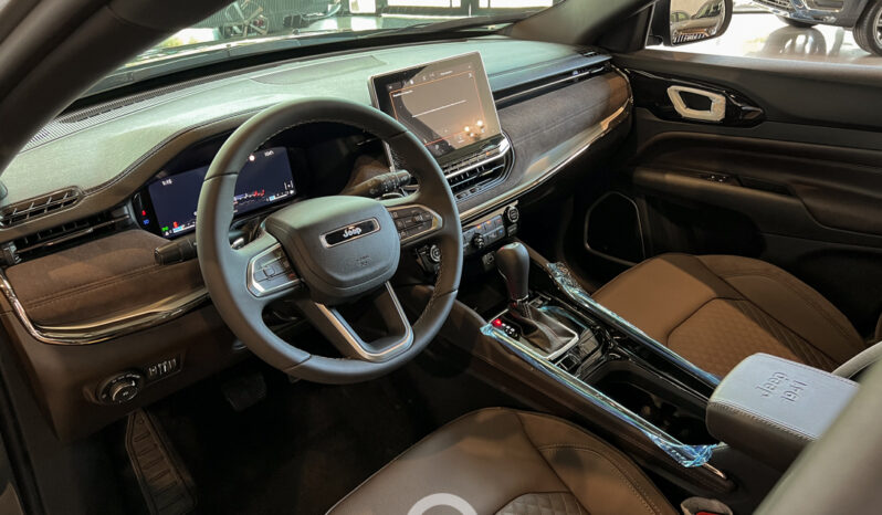 JEEP COMMANDER OVERLAND 2024 lleno