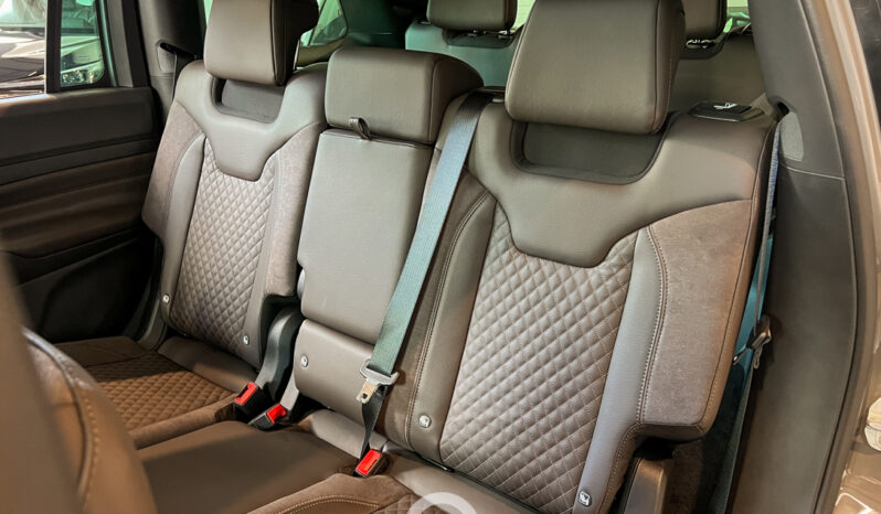 JEEP COMMANDER OVERLAND 2024 lleno