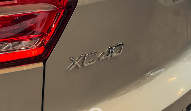 VOLVO XC40 B4 ULTIMATE 2024 lleno
