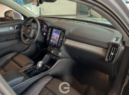 VOLVO XC40 B4 ULTIMATE 2024 lleno