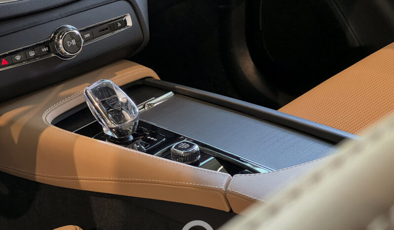VOLVO XC90 B6 ULTIMATE 2024 lleno