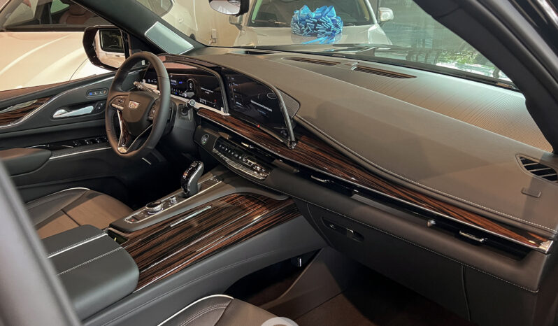 CADILLAC ESCALADE ESV 600 2023 lleno