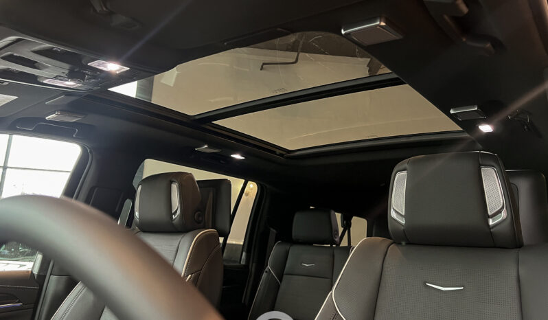 CADILLAC ESCALADE ESV 600 2023 lleno
