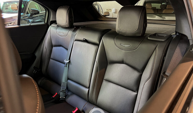 CADILLAC XT4 2023 lleno
