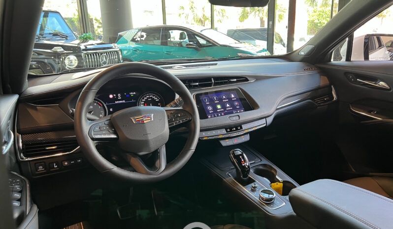 CADILLAC XT4 2023 lleno