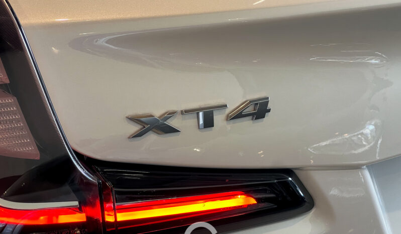 CADILLAC XT4 2023 lleno