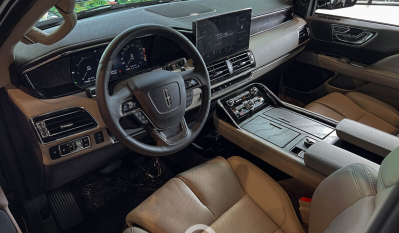 Lincoln Navigator Premier 2023 lleno