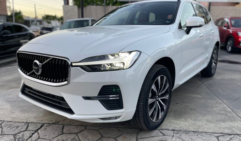 Volvo XC60 Plus B5 2024 lleno