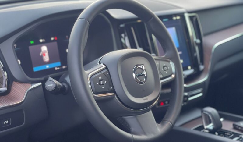 Volvo XC60 Plus B5 2024 lleno
