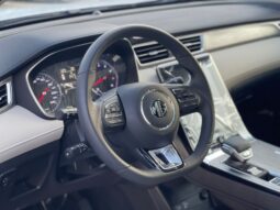 MG RX5 Luxury