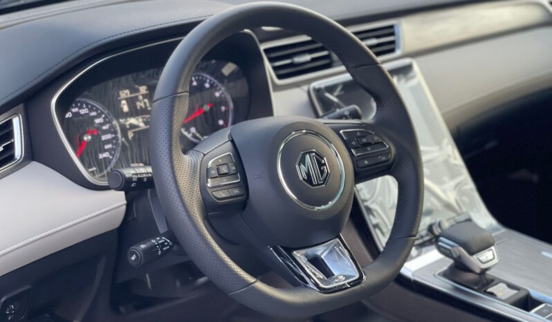 MG RX5 Luxury lleno