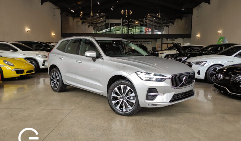 Volvo XC60 Plus B5 2024 lleno