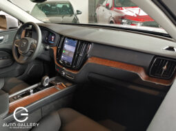 Volvo XC60 Plus B5 2024 lleno