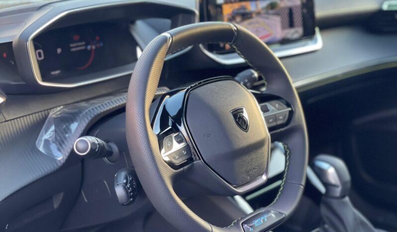 Peugeot 2008 GT Líne 2025 lleno