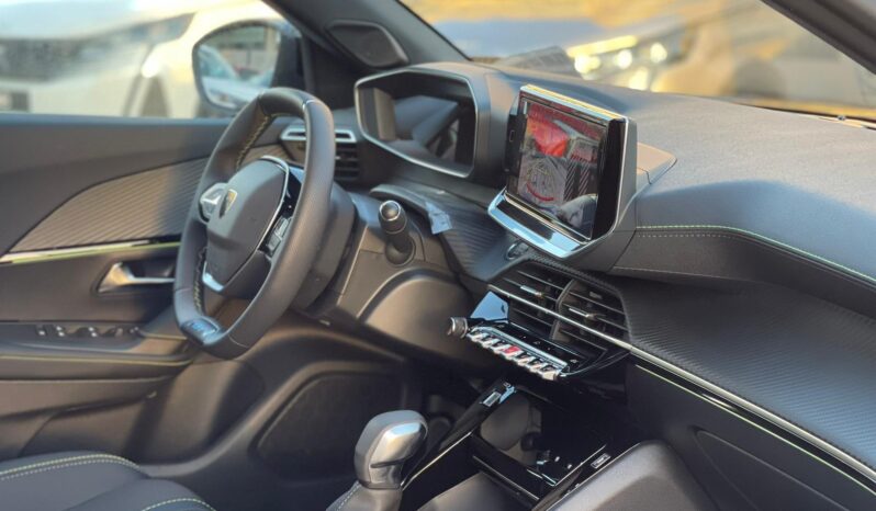 Peugeot 2008 GT Líne 2025 lleno