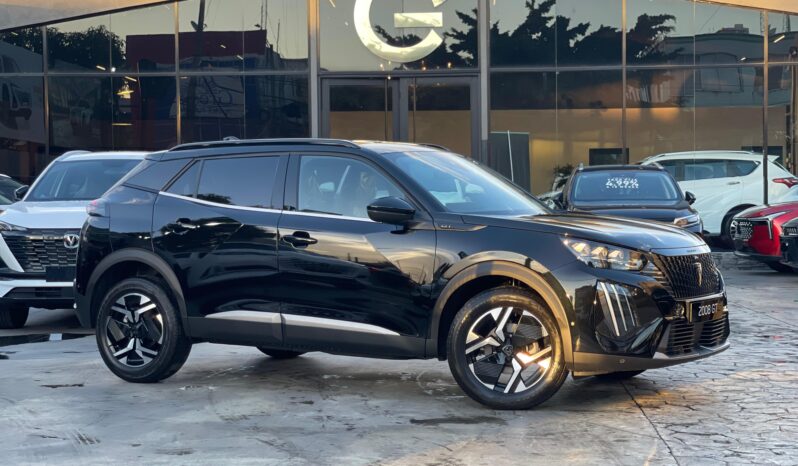 Peugeot 2008 GT Líne 2025 lleno