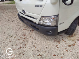 Hino 300 2024 19 Pies en Chasis lleno