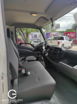 Hino 300 2024 19 Pies en Chasis lleno