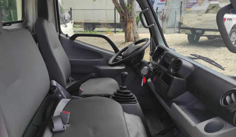 Hino 200 2024 10 Pies con Cama lleno