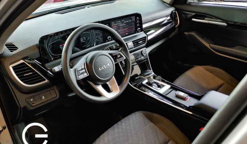 KIA SELTOS 2025 lleno