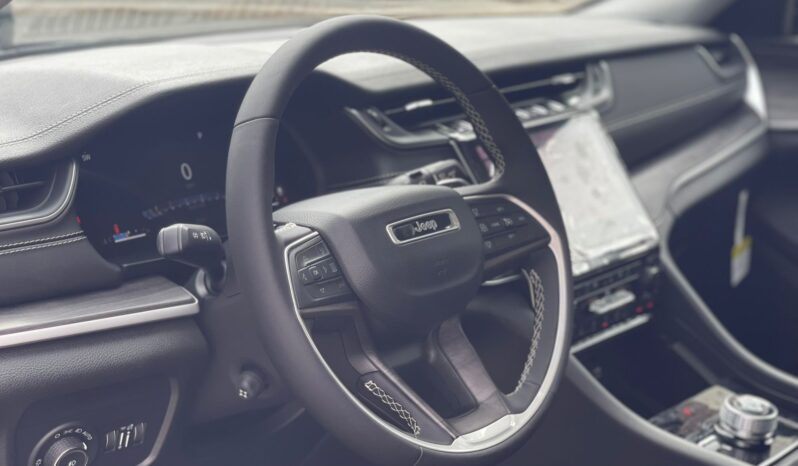 JEEP GRAND CHEROKEE LIMITED 2023 lleno