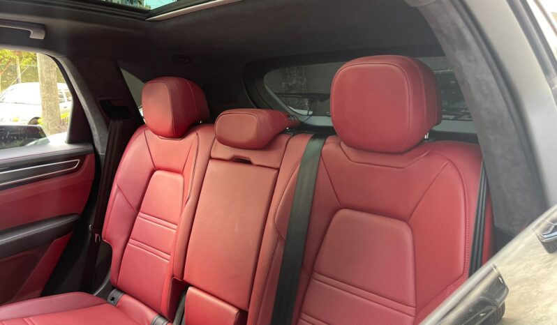 PORSCHE CAYENNE GTS 2022 lleno