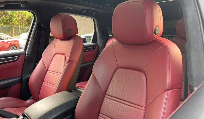 PORSCHE CAYENNE GTS 2022 lleno