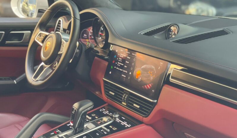 PORSCHE CAYENNE GTS 2022 lleno