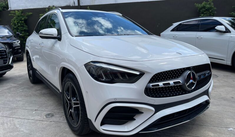 MERCEDES-BENZ CLASE GLA200 2025 lleno