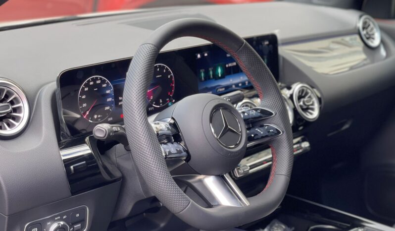 MERCEDES-BENZ CLASE GLA200 2025 lleno