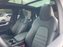 PORSCHE CAYENNE 2024