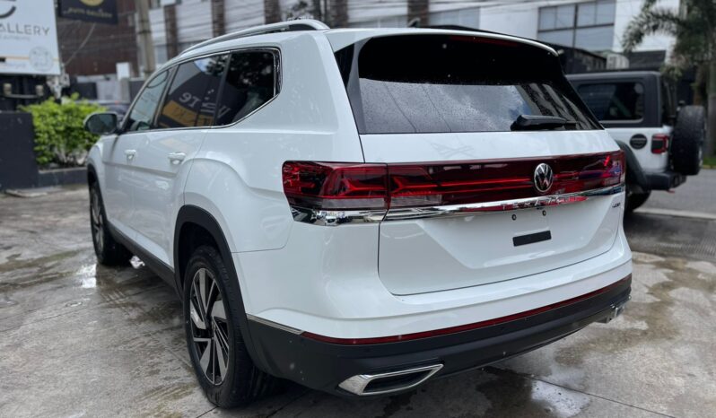 VOLKSWAGEN TERAMONT 2024 lleno