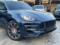 Porsche Macan Turbo 2015