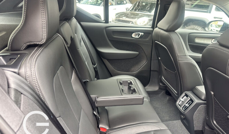 Volvo XC40 Ultimate B4 2024 lleno