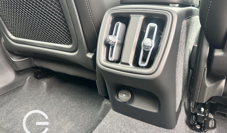 Volvo XC40 Ultimate B4 2024 lleno