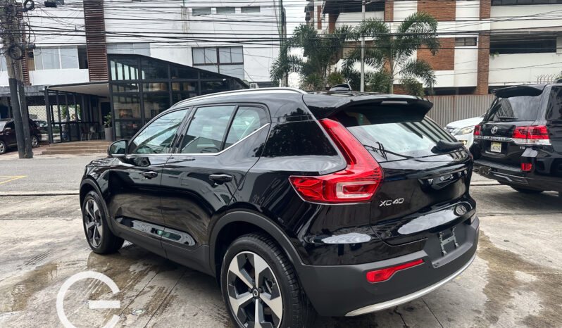 Volvo XC40 Ultimate B4 2024 lleno