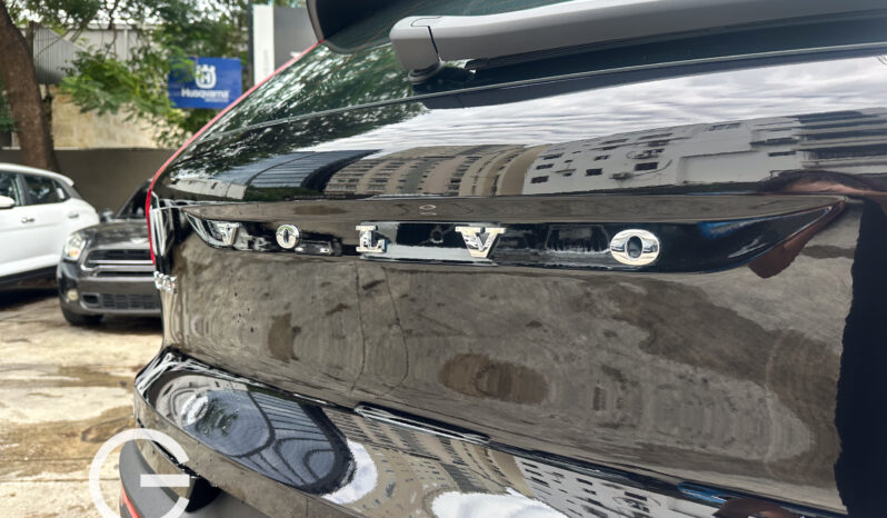 Volvo XC40 Ultimate B4 2024 lleno