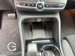 Volvo XC40 Ultimate Dark B5 2024 lleno