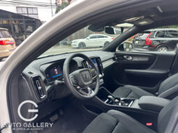 Volvo XC40 Ultimate B4 2024 lleno