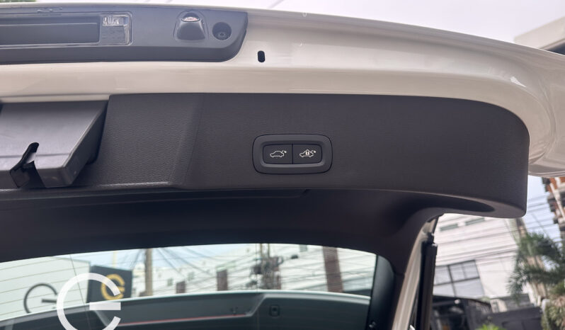 Volvo XC40 Ultimate Dark B5 2024 lleno