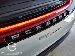 Porsche 911 Carrera 2025 lleno