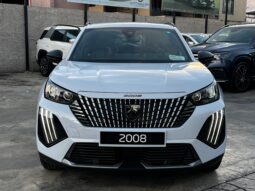 Peugeot 2008 Allure 2025 lleno