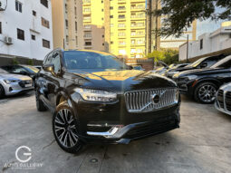 Volvo XC90 Plus Recharge 2025 lleno