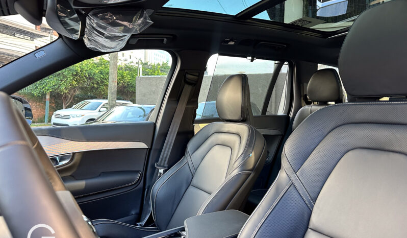 Volvo XC90 Ultimate Dark 2025 lleno