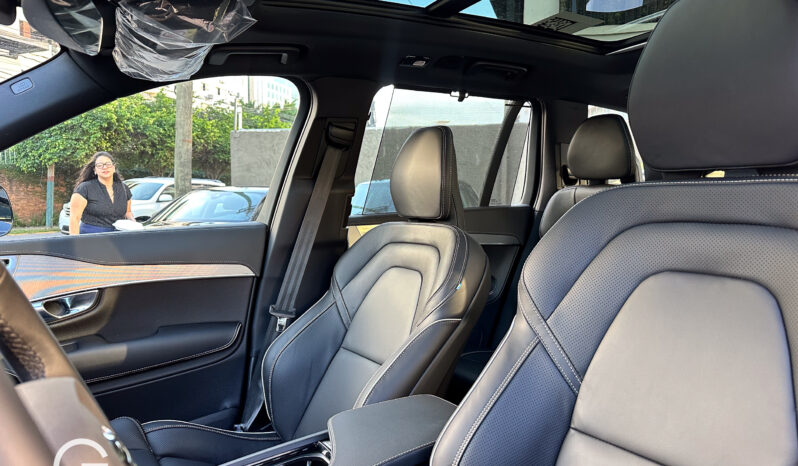 Volvo XC90 Ultimate Dark 2025 lleno