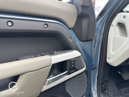 LAND ROVER DEFENDER 2025