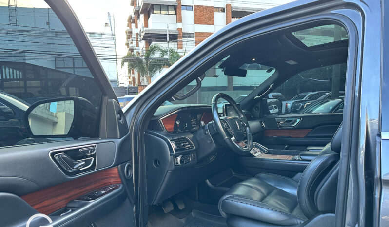 Lincoln Navigator 2018 lleno